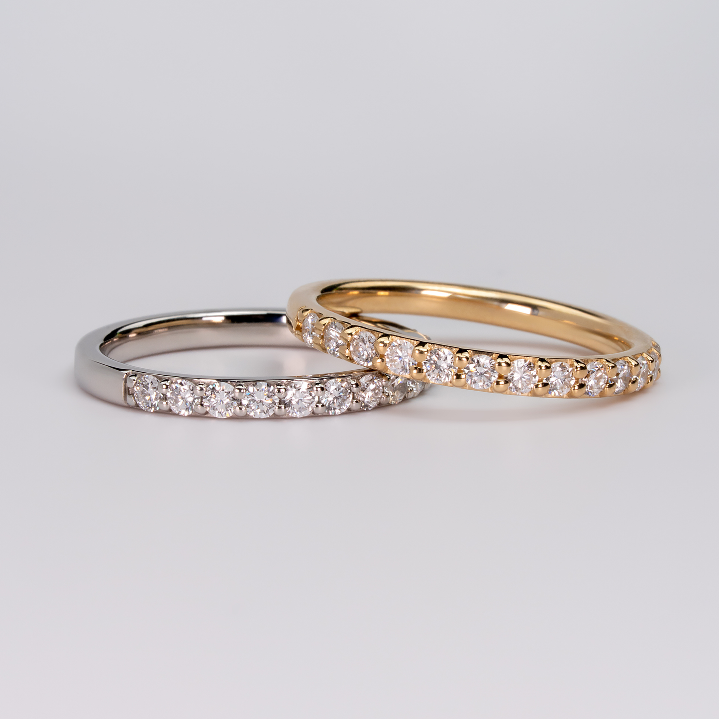 Anillo Sidestones Wedding Band