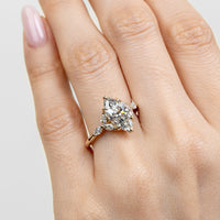 Anillo de Compromiso Laurel Marquise