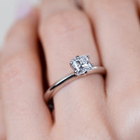 Anillo de Compromiso Knife Edge Princess