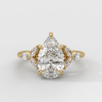 Anillo de Compromiso Laurel Pear