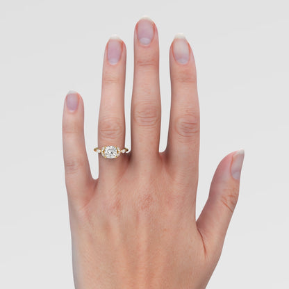 Anillo de Compromiso Laurel Cushion