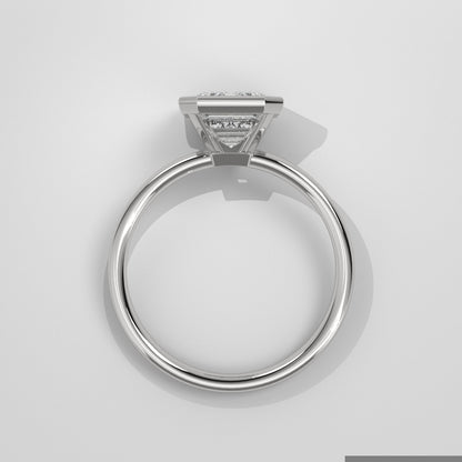 Anillo de Compromiso Solitario Bezel Set Emerald