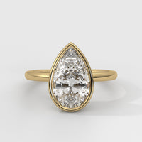 Anillo de Compromiso Solitario Bezel Set Pear