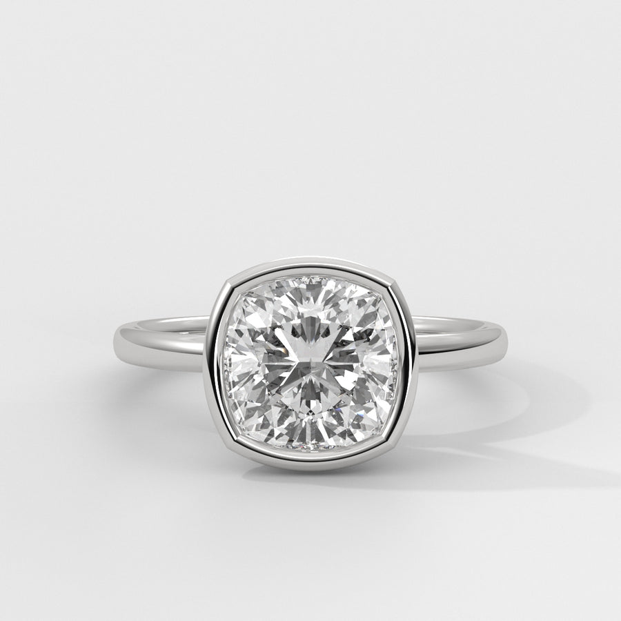 Anillo de Compromiso Solitario Bezel Set Cushion