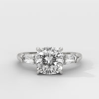 Anillo de Compromiso Baguette Sidestones Cushion