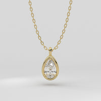 Collar Club Style Pear